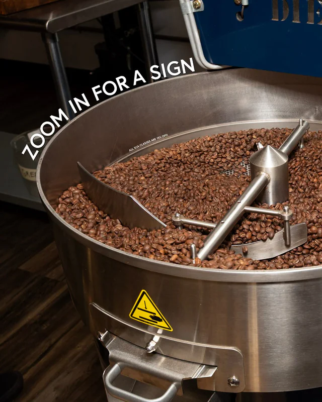 POV: you zoomed in and saved 💸
 
Don’t miss your chance to level up your coffee knowledge at The Lab by Royal New York, link in bio!

#specialtycoffee #coffeeroaster #coffeeclass #coffeeroasting #roastingclass